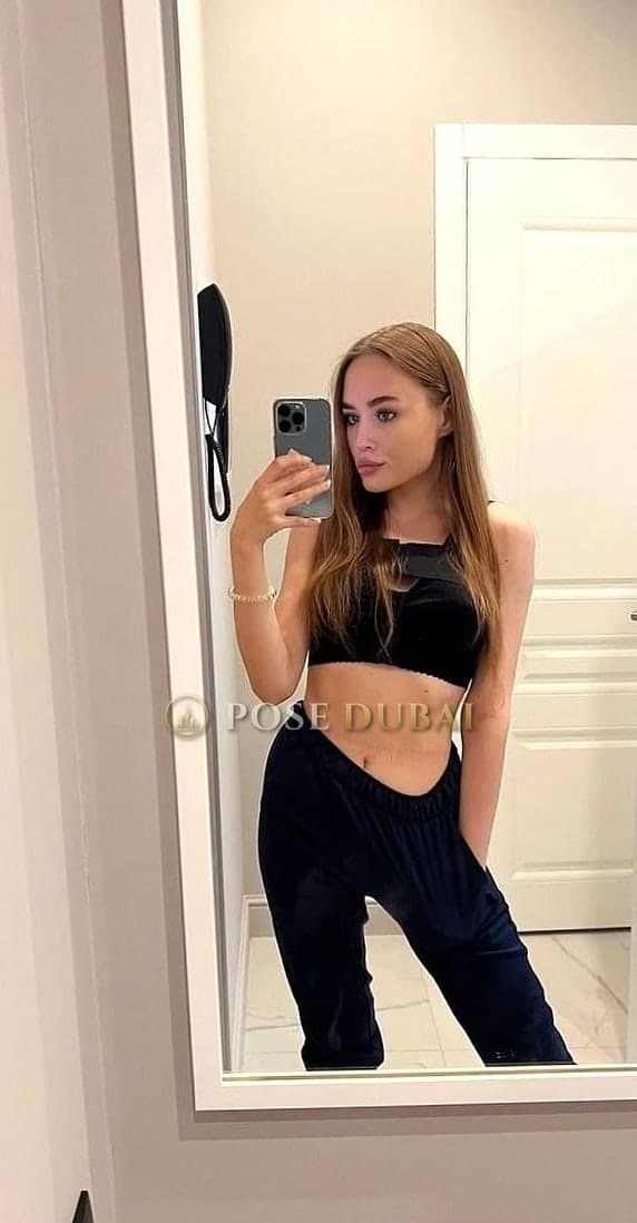 Agniya, 21, escort in Dubai — Russian, 159 cm (photo 7 of 7)