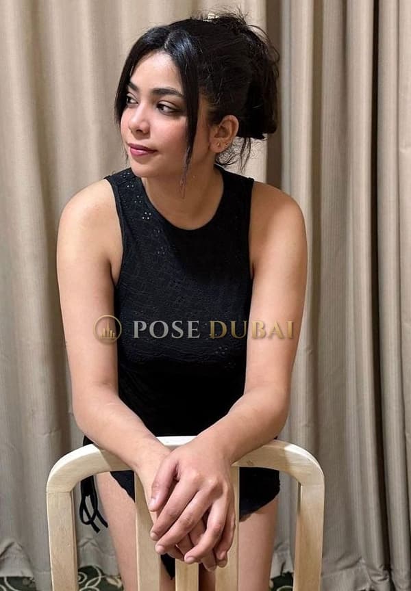 Aishwarya, 22, escort in Dubai — 170 cm, Indian (photo 4 of 8)