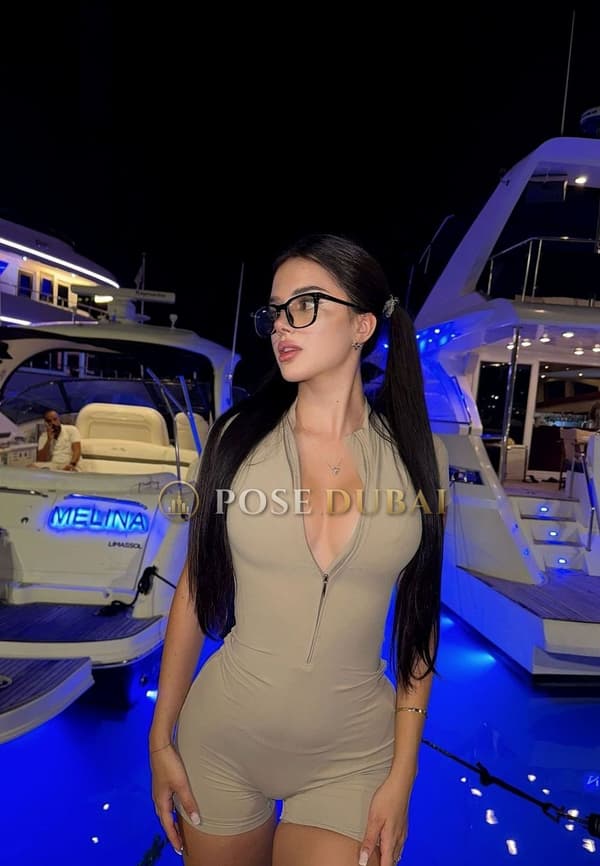 Alesia, 24, escort in Dubai — 170 cm, Belarusian (photo 4 of 9)
