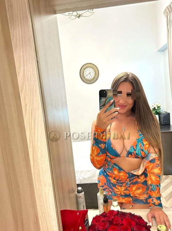Alice, 28, escort in Dubai — 170 cm, Romanian (photo 6 of 6)