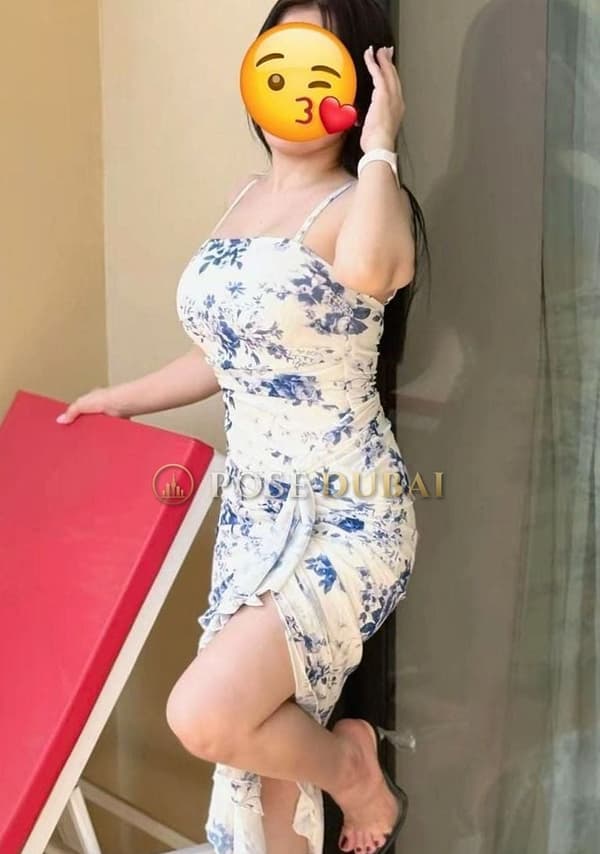Amira, 23, escort in Dubai — Moroccan, 165 cm (photo 5 of 13)