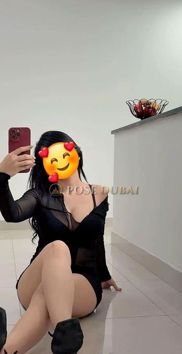 Amira, 23, escort in Dubai — 165 cm, Moroccan (photo 6 of 13)