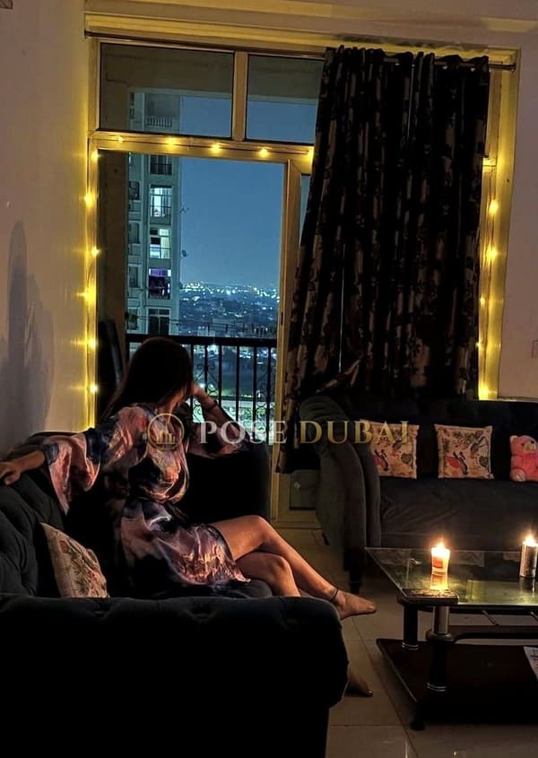 Avni, 23, escort in Dubai — 172 cm, Indian (photo 4 of 7)