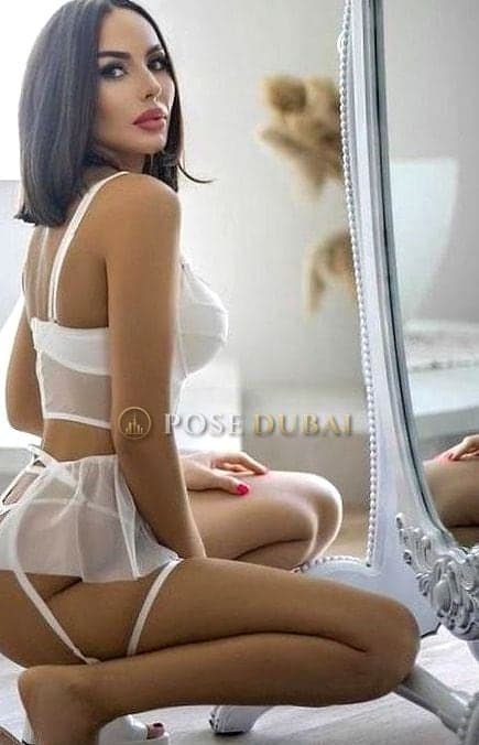 Bella, 29, escort in Dubai — 172 cm, Uzbek (photo 4 of 13)