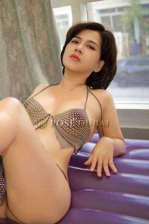 Hana, 24, escort in Dubai — Japanese, 167 cm (photo 1 of 6)