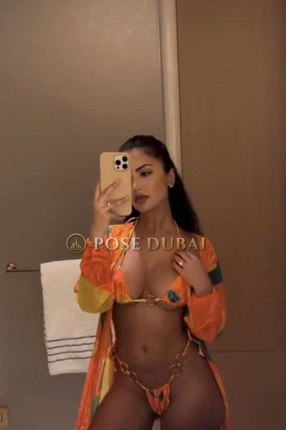 Limizi, 23, escort in Dubai — 170 cm (photo 2 of 11)