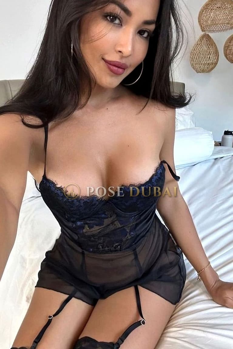 Linda, 23, escort in Dubai — 169 cm, Filipino (photo 2 of 12)