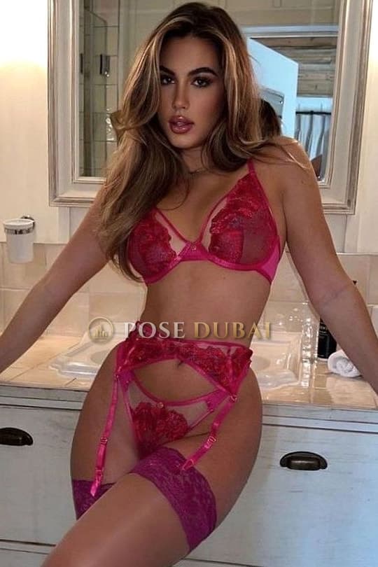 Roksana, 24, escort in Dubai — Ukrainian, 172 cm (photo 1 of 8)