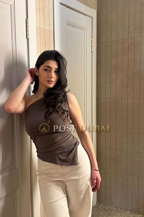 Taniya, 22, escort in Dubai — 167 cm, Indian (photo 2 of 4)