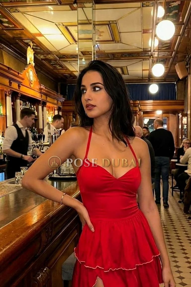 Teena, 22, escort in Dubai — 171 cm, Indian (photo 2 of 5)