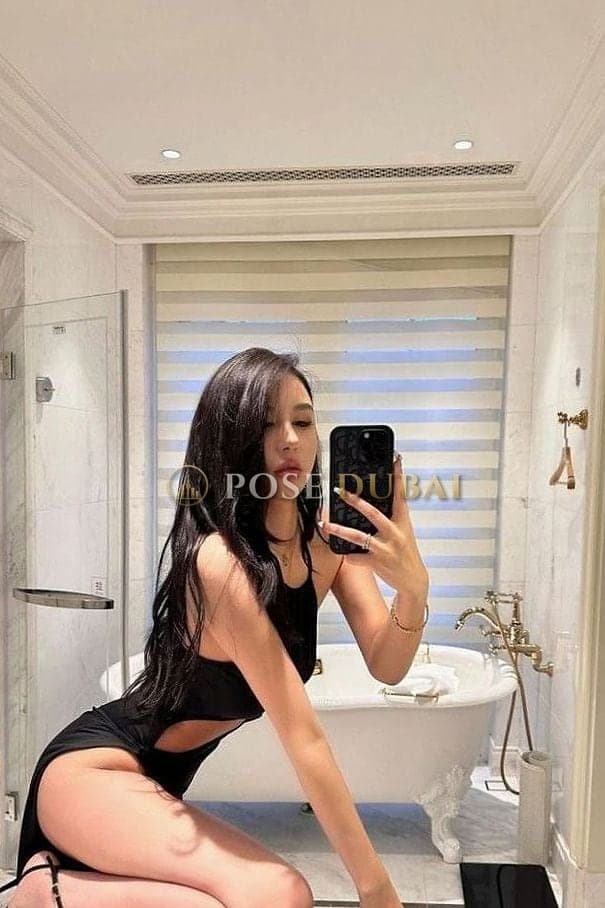 Yuna, 23, escort in Dubai — 175 cm (photo 1 of 14)