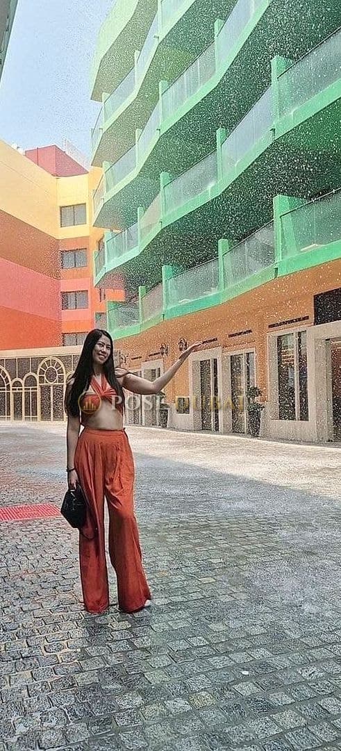 Elizabeth, 22, escort in Dubai — Filipino, 170 cm (photo 9 of 13)