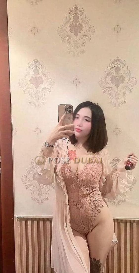 Emely, 24, escort in Dubai — 165 cm, Thai (photo 2 of 5)