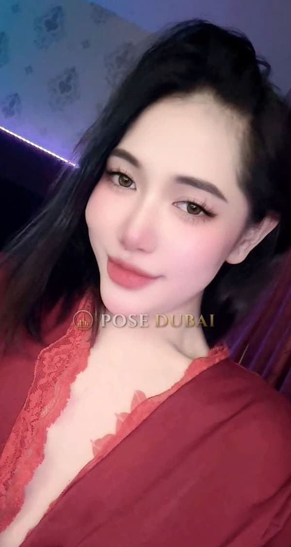 Emely, 24, escort in Dubai — Thai, 165 cm (photo 5 of 5)