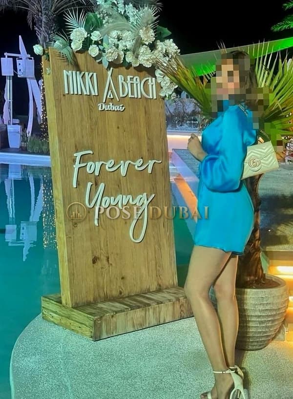 Esha, 23, escort in Dubai — Indian, 170 cm (photo 7 of 10)