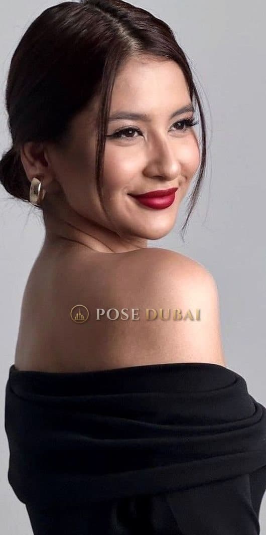 Esmina, 24, escort in Dubai — 166 cm (photo 3 of 13)
