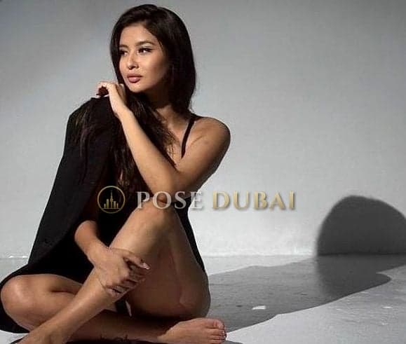 Esmina, 24, escort in Dubai — 166 cm (photo 4 of 13)