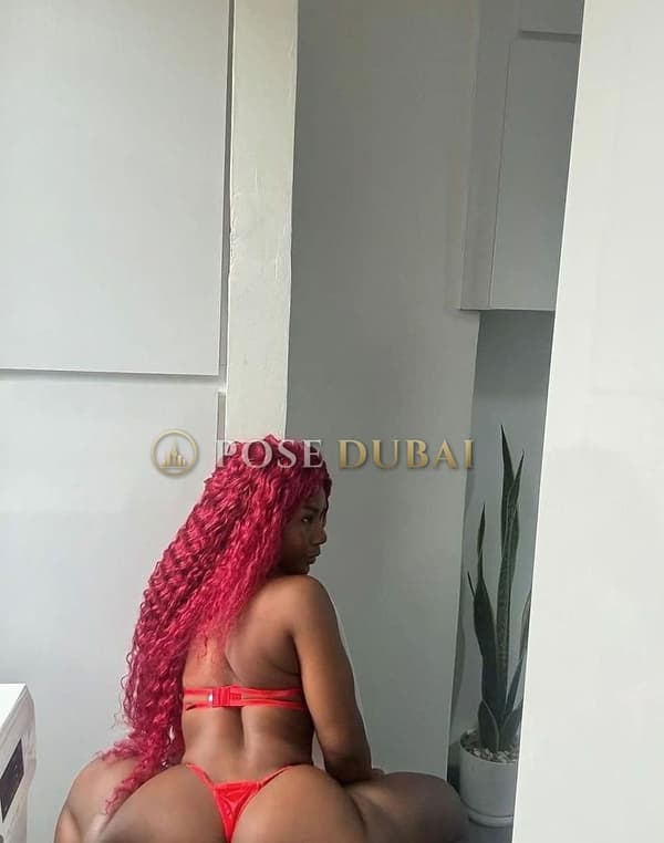 Harriet, 25, escort in Dubai — 166 cm, Ghanaian (photo 6 of 6)