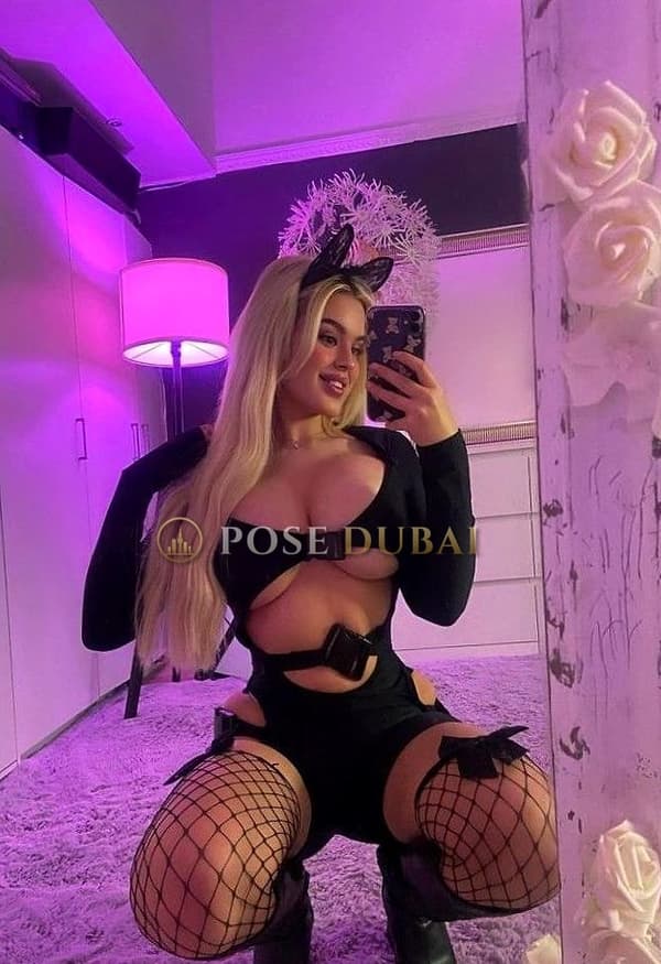 Irina, 22, escort in Dubai — 170 cm (photo 5 of 8)