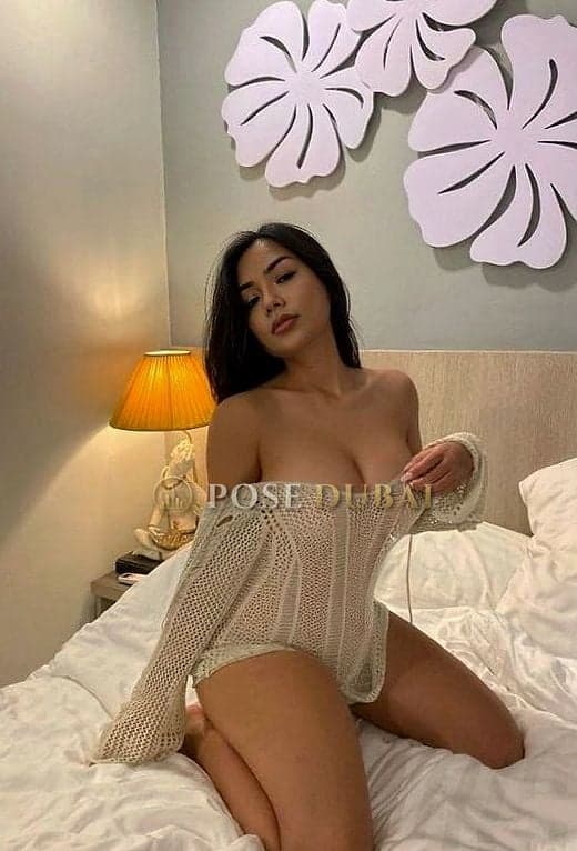 Janie, 24, escort in Dubai — 160 cm, Filipino (photo 2 of 7)