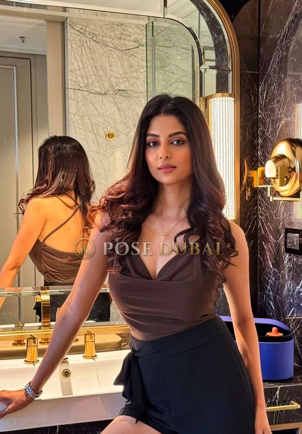 Jasleen, 22, escort in Dubai — 168 cm, Indian (photo 2 of 3)