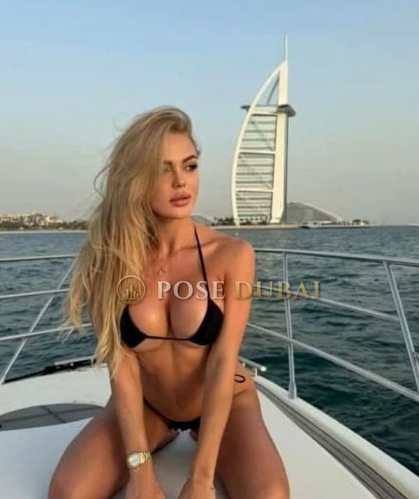 Joyce, 23, escort in Dubai — 169 cm (photo 4 of 8)