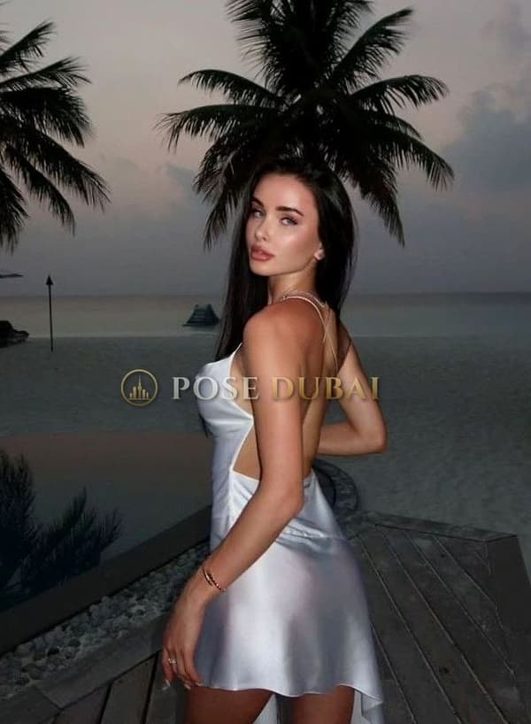 Julia, 21, escort in Dubai — Russian, 168 cm (photo 7 of 8)