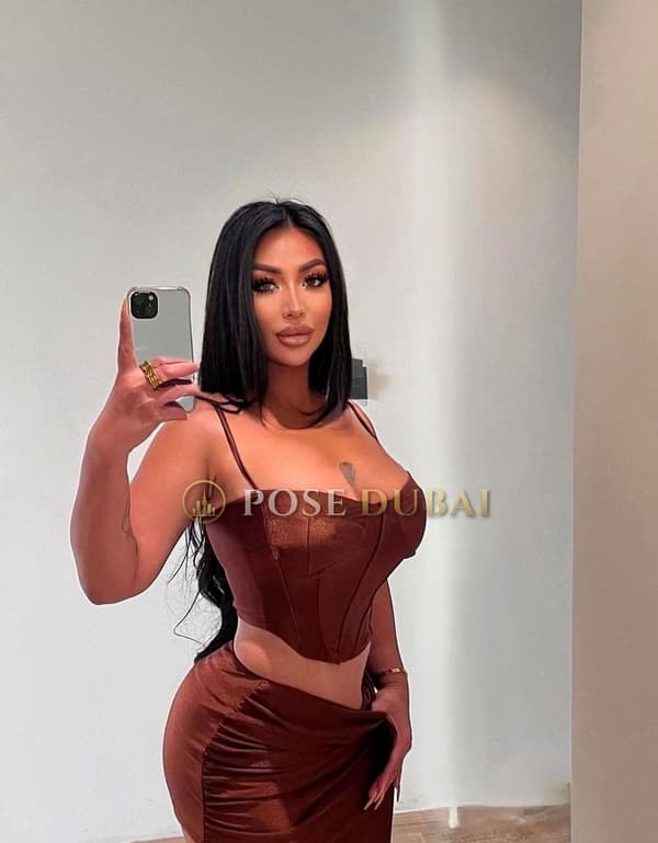 Kate, 25, escort in Dubai — Colombian, 158 cm (photo 7 of 13)