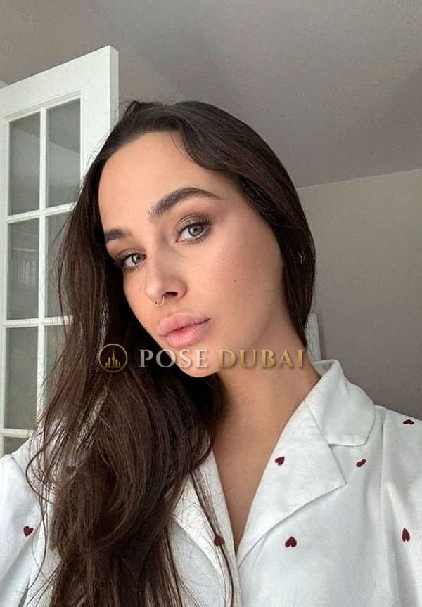 Lily, 22, escort in Dubai — 168 cm (photo 4 of 13)