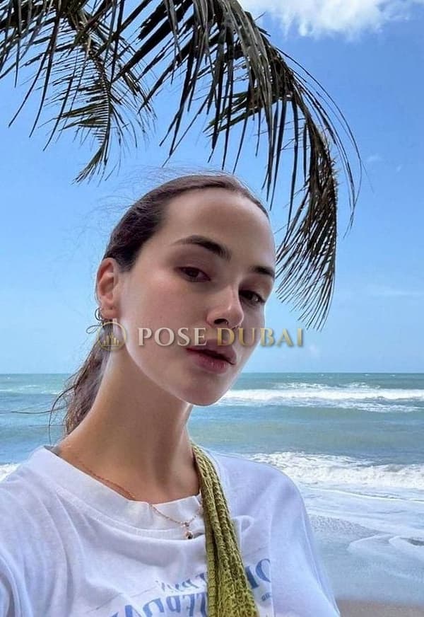 Lily, 22, escort in Dubai — 168 cm (photo 8 of 13)