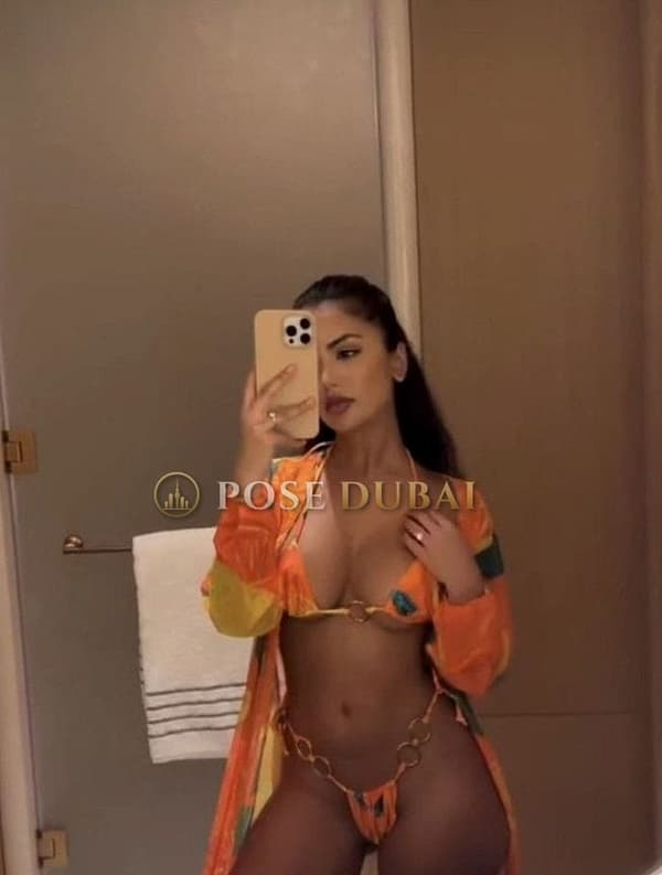Limizi, 23, escort in Dubai — 170 cm (photo 2 of 11)