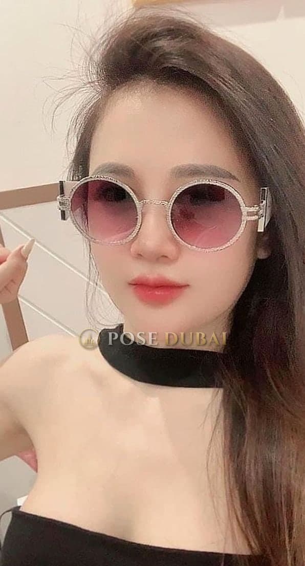 Linh, 25, escort in Dubai — Vietnamese, 165 cm (photo 3 of 13)