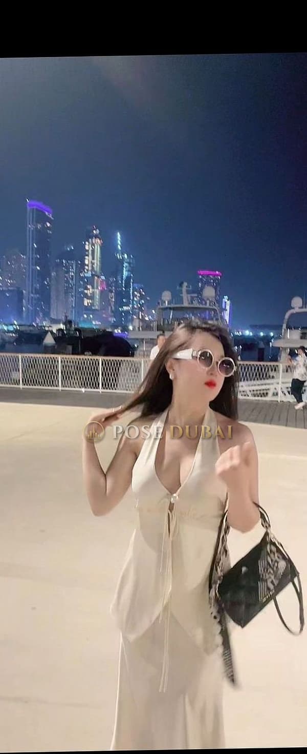 Linh, 25, escort in Dubai — 165 cm, Vietnamese (photo 8 of 13)