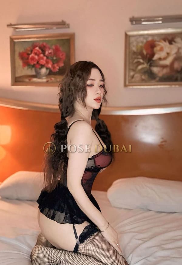 Lis, 22, escort in Dubai — Singaporean, 169 cm (photo 3 of 11)