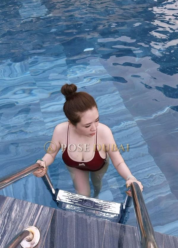 Lis, 22, escort in Dubai — 169 cm, Singaporean (photo 8 of 11)