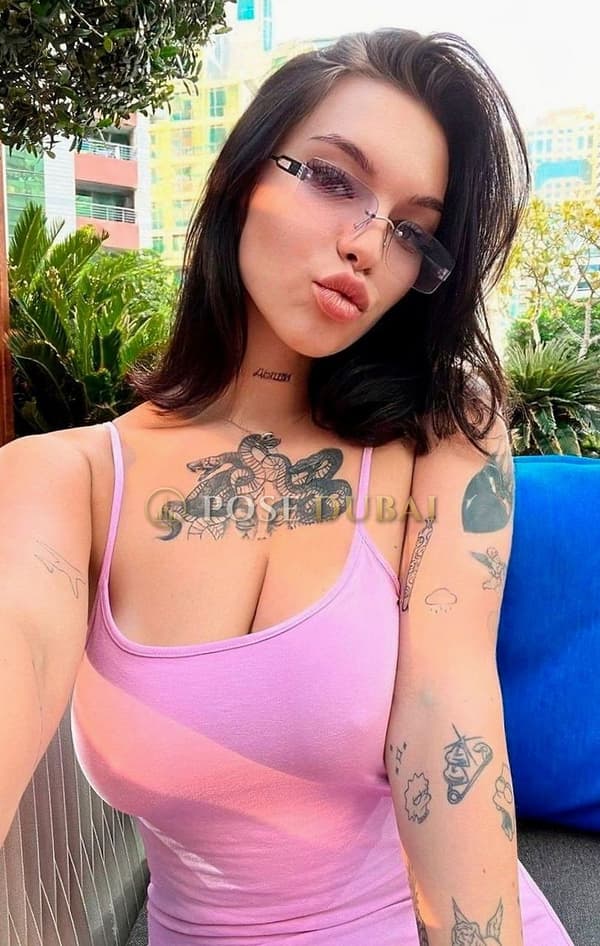 Lisa, 21, escort in Dubai — Ukrainian, 170 cm (photo 3 of 8)