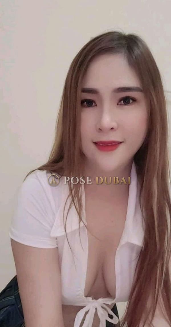 Lisa, 32, escort in Dubai — 165 cm, Vietnamese (photo 12 of 13)