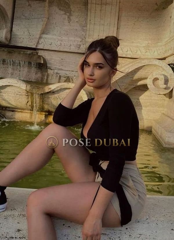 Lyn Jenny, 22, escort in Dubai — 169 cm (photo 4 of 4)