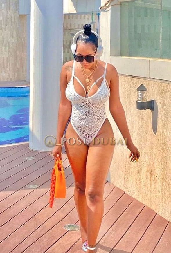 Camilla, 24, escort in Dubai — 168 cm (photo 1 of 6)