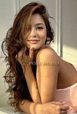 Esmina, 24, escort in Dubai — 166 cm (photo 1 of 13)