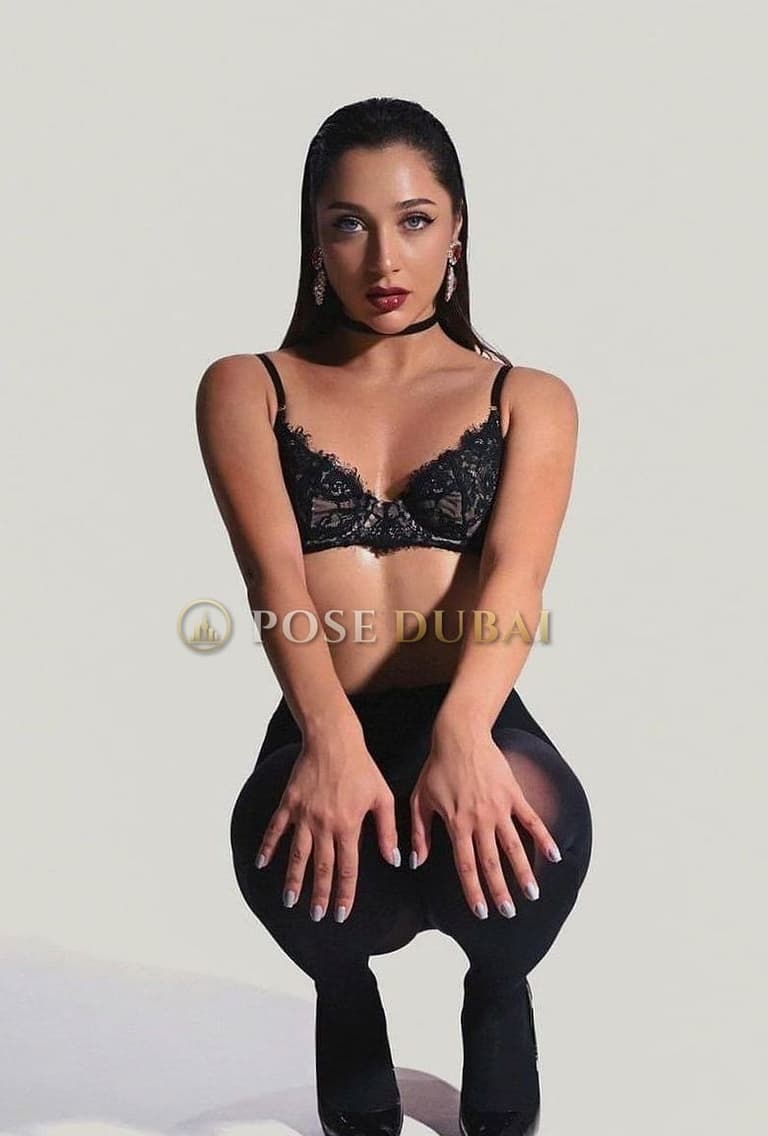 Evelina, 25, escort in Dubai — Russian, 167 cm (photo 1 of 9)