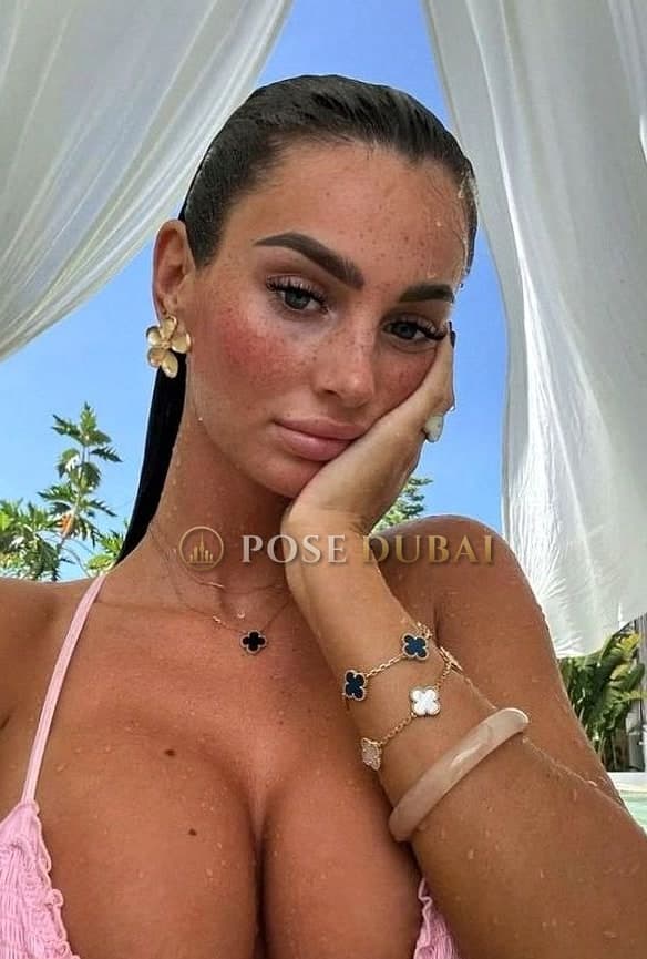 Joy, 25, escort in Dubai — 174 cm (photo 1 of 13)