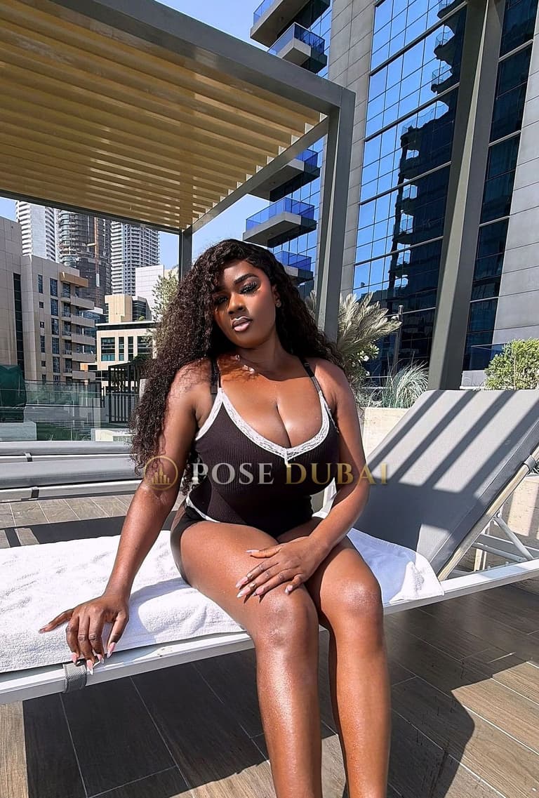 Love, 24, escort in Dubai — 160 cm (photo 1 of 2)