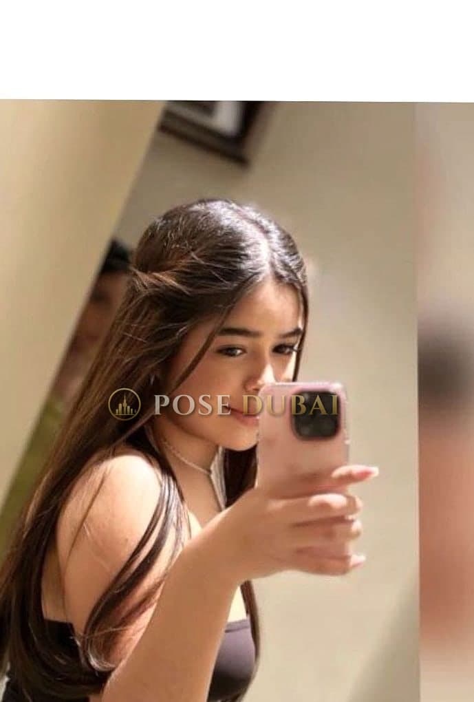 Manuela, 21, escort in Dubai — Argentinian, 158 cm (photo 1 of 10)
