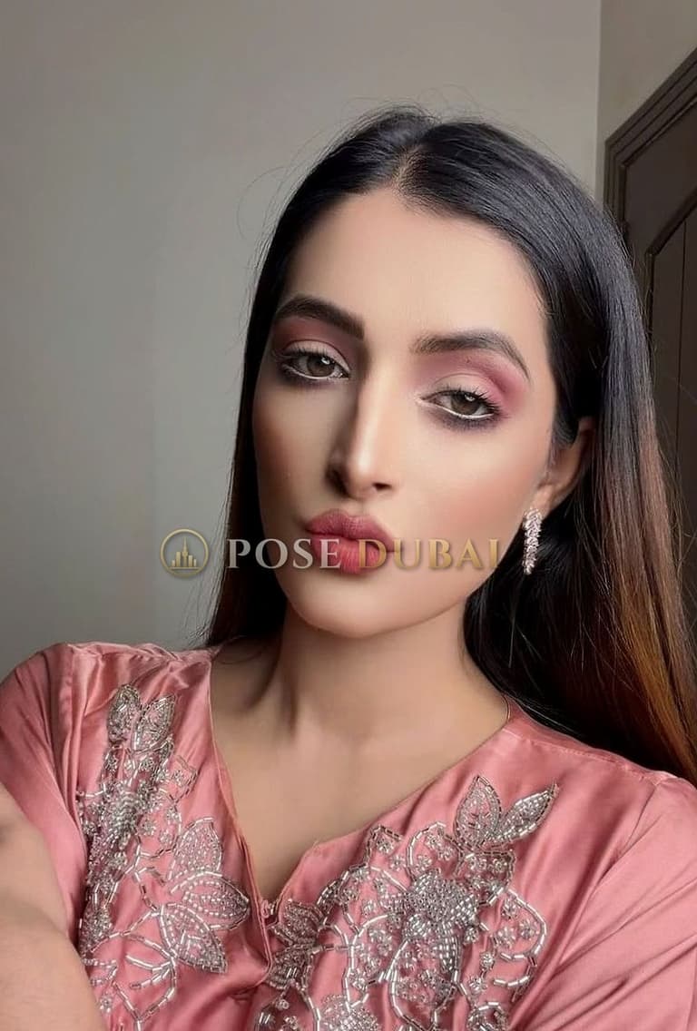 Mashal, 24, escort in Dubai — Indian, 166 cm (photo 1 of 5)