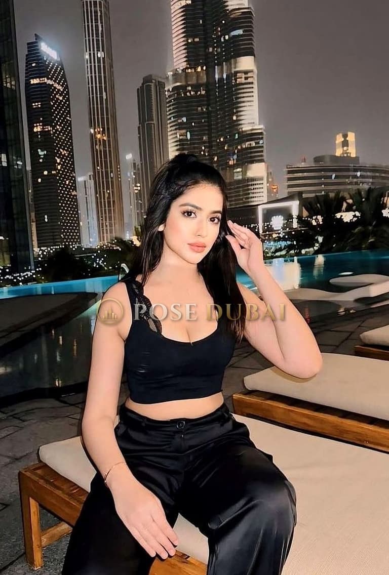 Preeti, 23, escort in Dubai — Indian, 171 cm (photo 1 of 5)