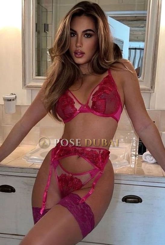 Roksana, 24, escort in Dubai — Ukrainian, 172 cm (photo 1 of 8)