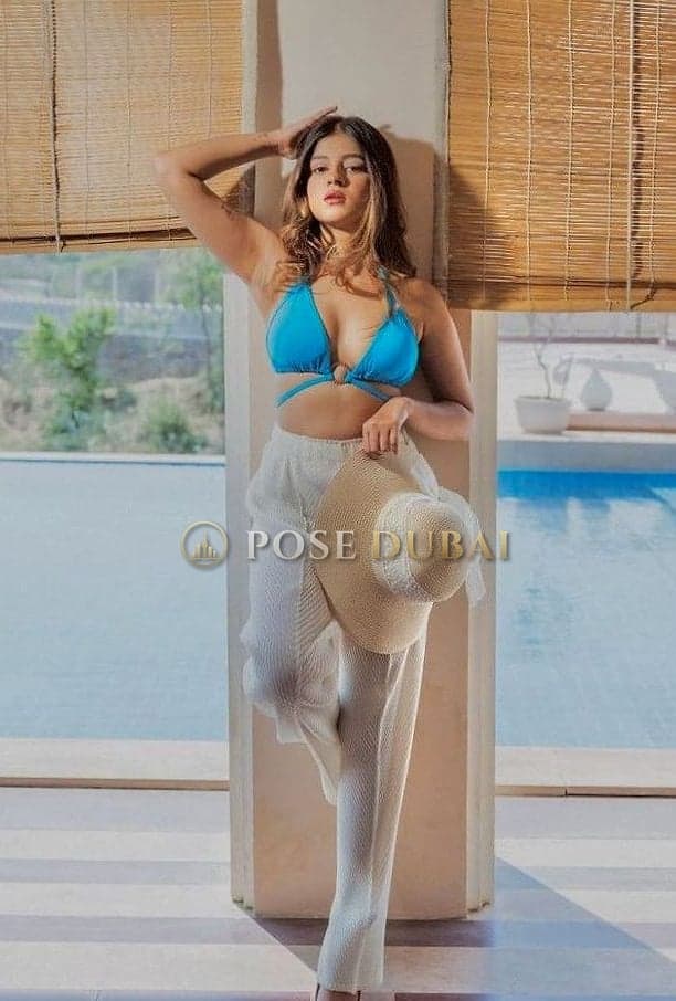 Shital, 22, escort in Dubai — Indian, 164 cm (photo 1 of 4)