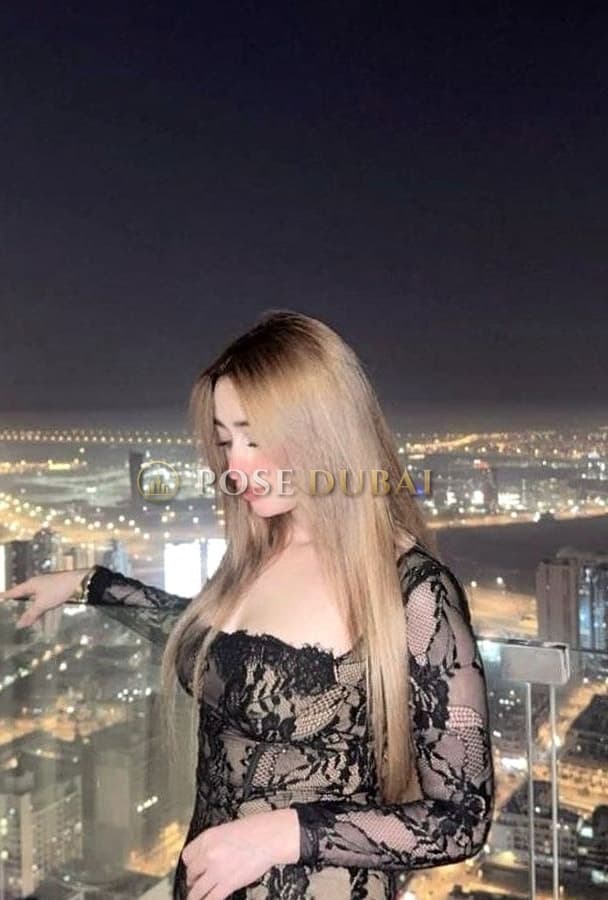 Tanvi, 21, escort in Dubai — Indian, 154 cm (photo 1 of 6)