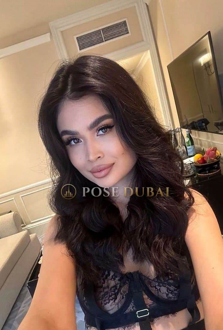 Zarina, 23, escort in Dubai — 170 cm (photo 1 of 11)